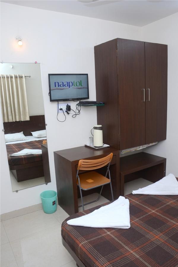 Hotel Kuber Nagpur Exteriör bild